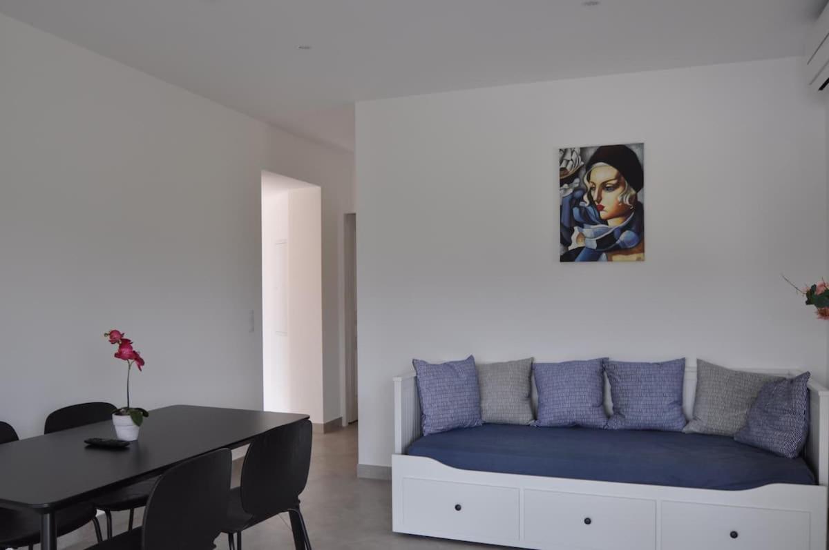 Residence Casa Cintrone Porto Pollo Bagian luar foto